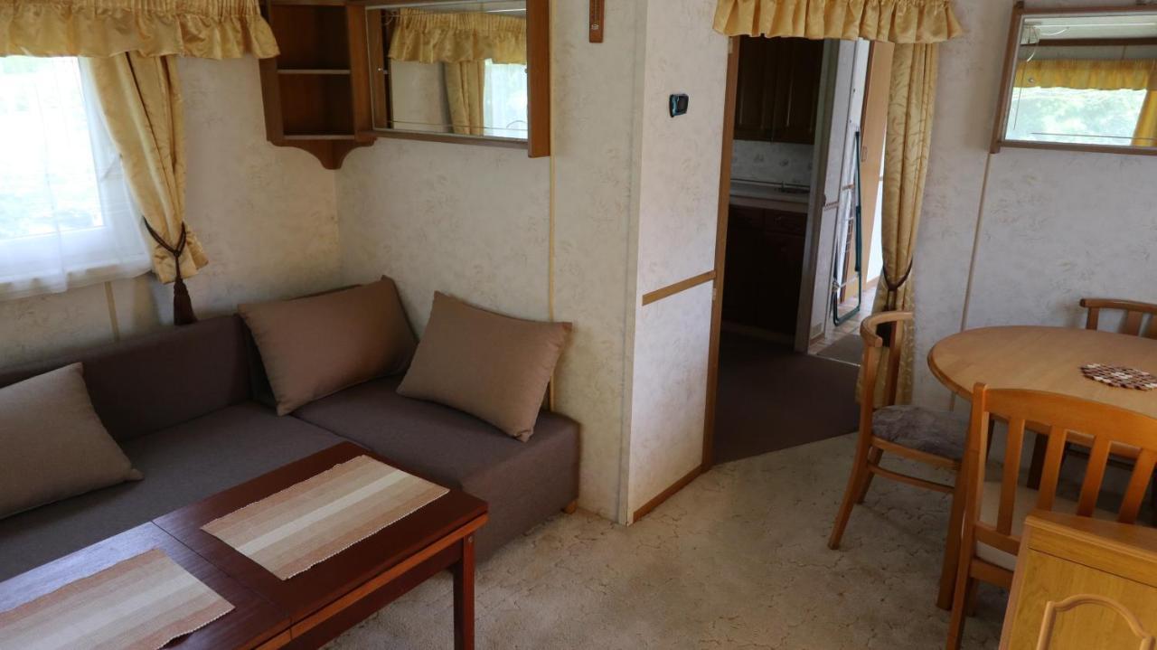 Privat Ave-Mobilhaus Villa Liptovský Mikuláš Buitenkant foto